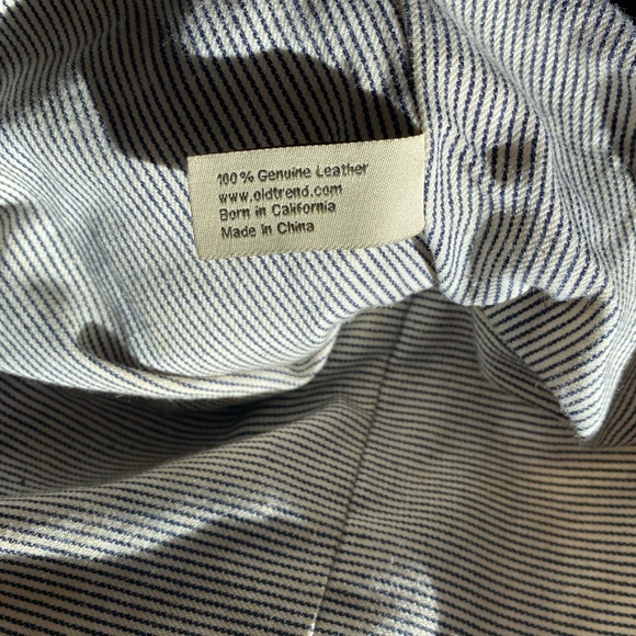 Old Trend Daisy Leather Tote - Picture 5 of 12